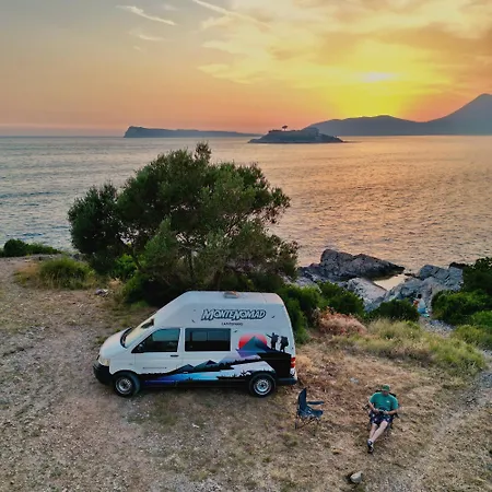 Montenomad Campervan